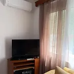 Alex Guest Gjirokastër