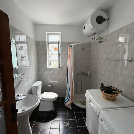 Apartment Alex Guest Gjirokaster