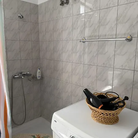 Alex Guest Apartment Gjirokaster