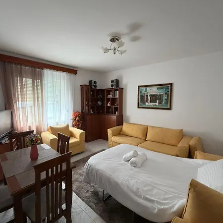 Alex Guest Apartment *