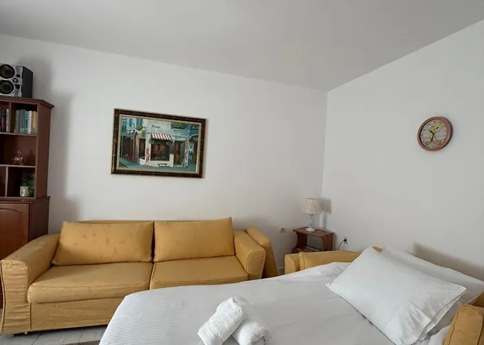 Alex Guest Apartment